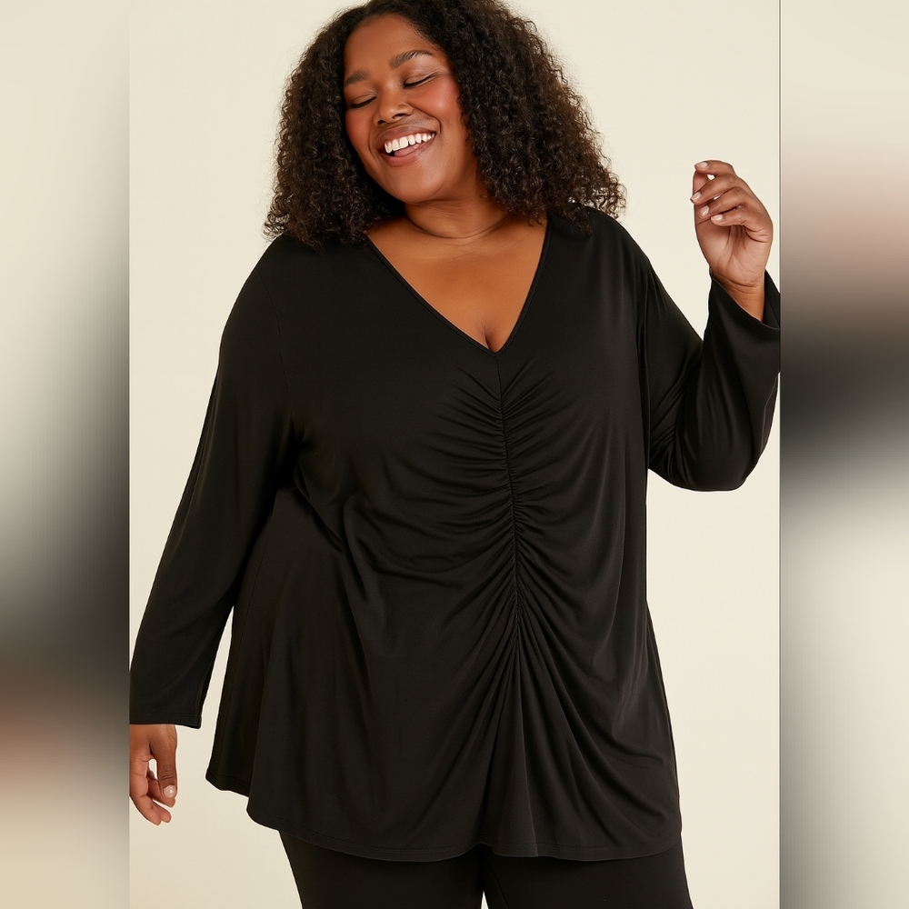 Ava & Viv NWT Plus Size Black V-Neck Ruched Tunic